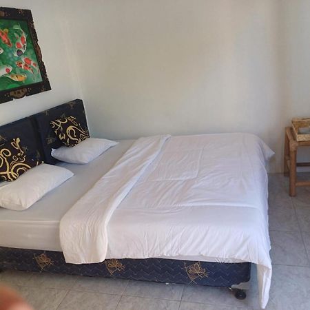 Black Sweet Homestay Dua Gili Air Exteriör bild