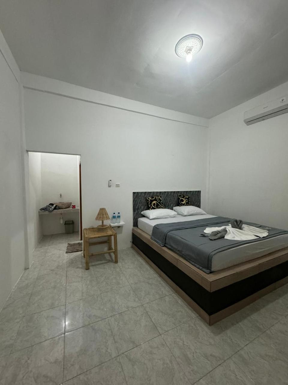 Black Sweet Homestay Dua Gili Air Exteriör bild