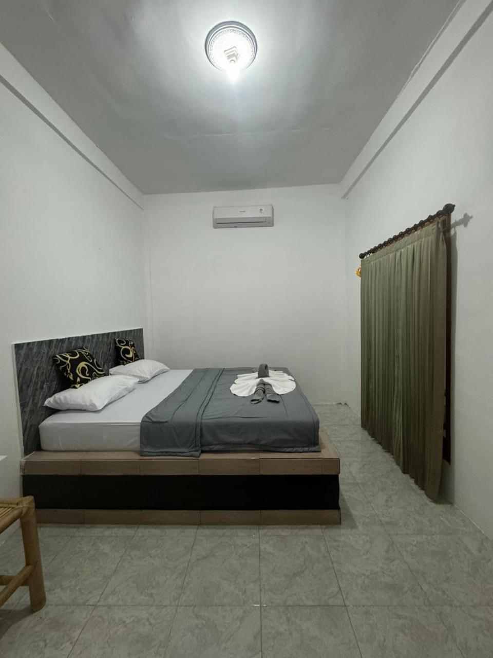 Black Sweet Homestay Dua Gili Air Exteriör bild