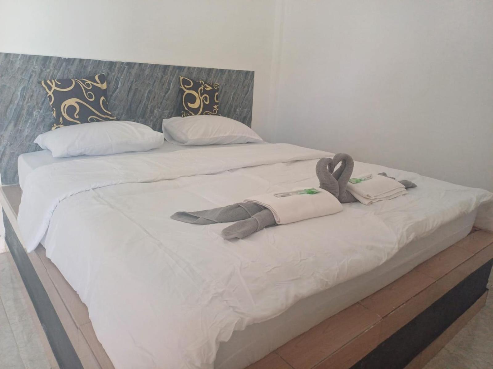 Black Sweet Homestay Dua Gili Air Exteriör bild