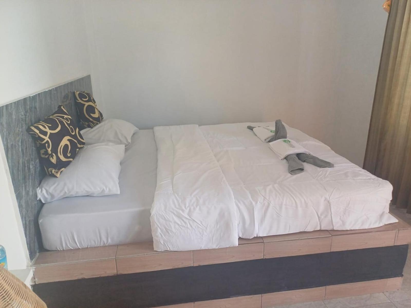 Black Sweet Homestay Dua Gili Air Exteriör bild